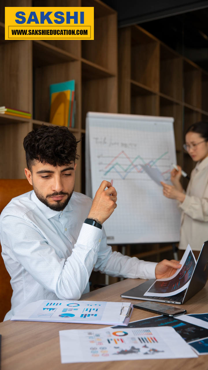 1. Product Manager